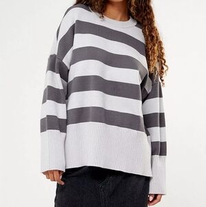Pacsun Kendall & Kylie Evvie Gray Striped Ribbed Knit Fall Oversized Sweater